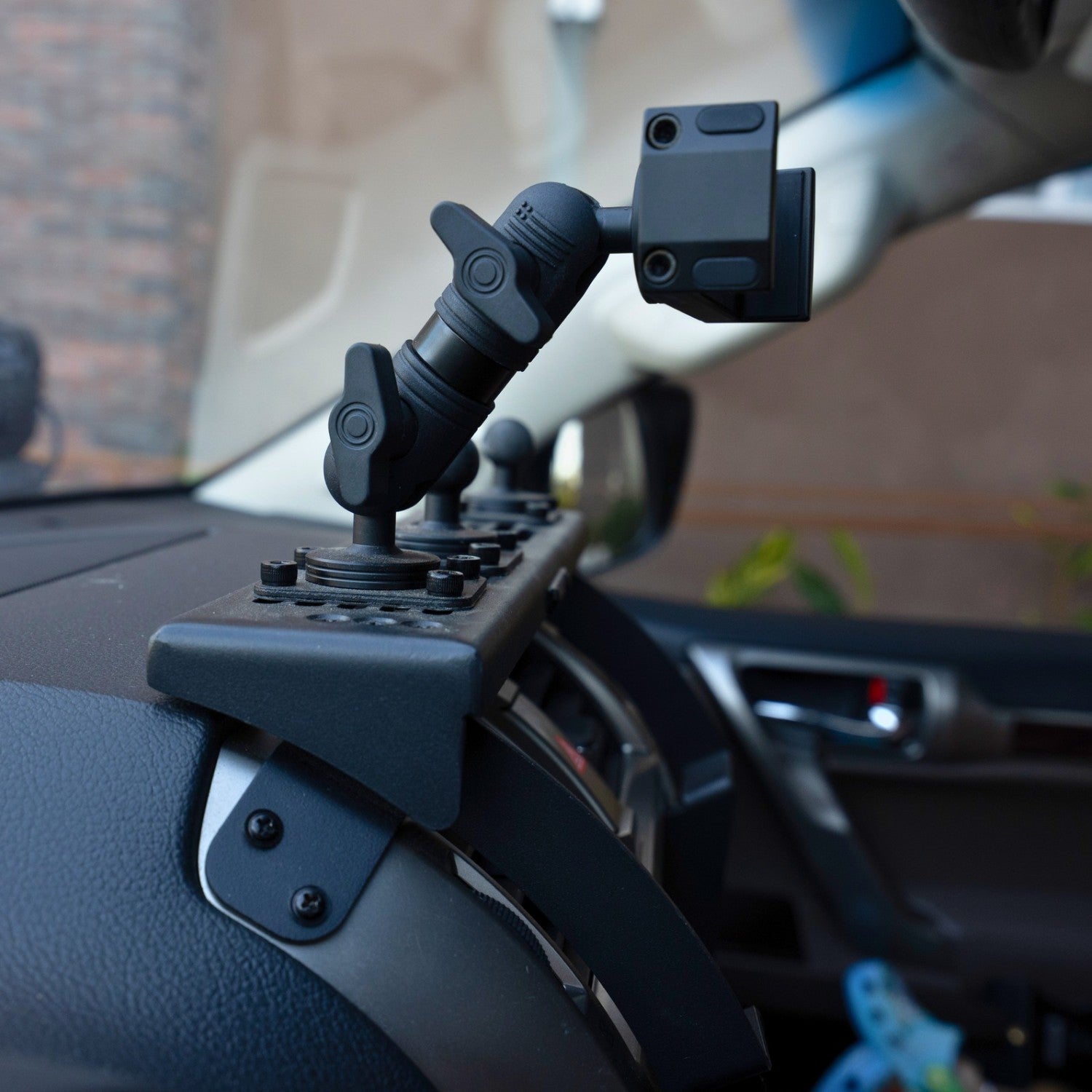 RubiGrid® 2010-2021 Lexus GX460 Dash Mount Multi-Device Phone Holder
