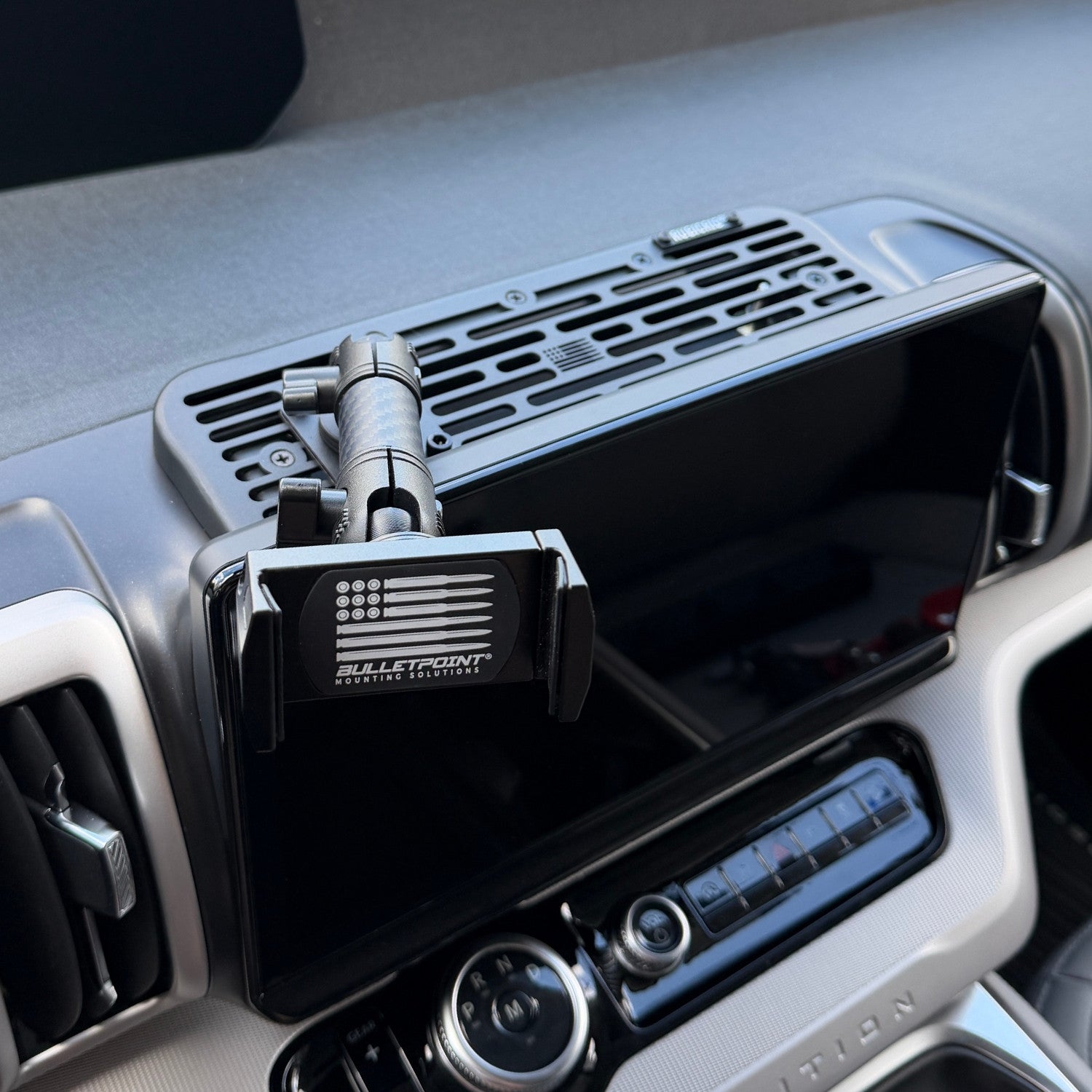 RubiGrid® 2025+ Ford Expedition Dash Mount Multi-Device Phone Holder