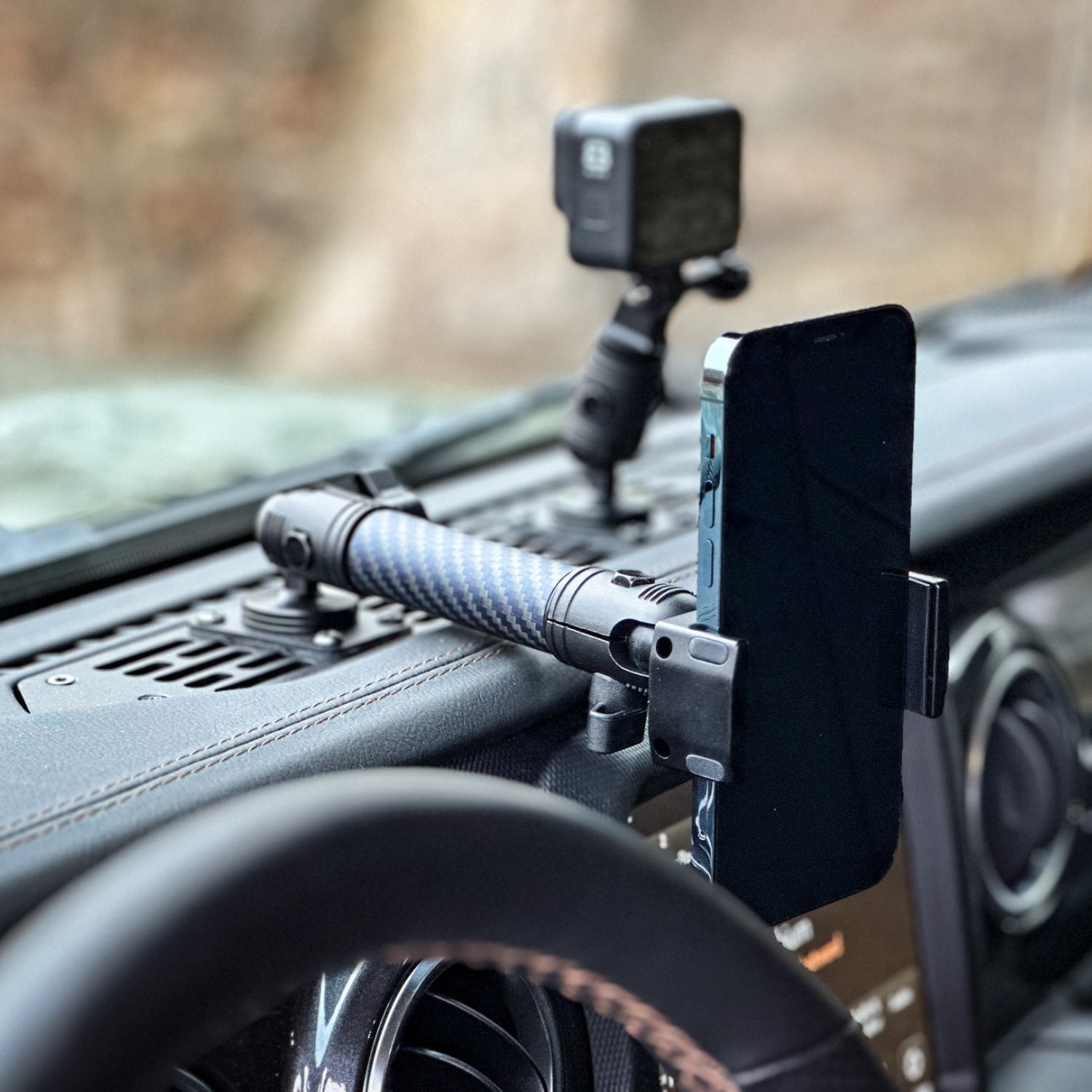 RubiGrid® 2018-2023 Jeep Wrangler JL & 2020-2023 Jeep Gladiator Multi-Device Platform Dash Mount